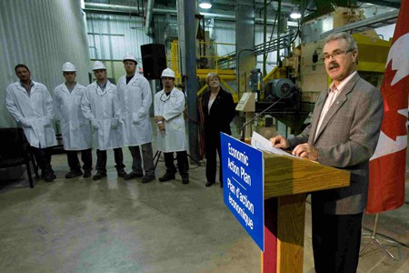 September 2009: Canadian Agriculture Minister Gerry Ritz announces a $6.4 M investment in the Canadian canola industry at the Saskatoon production facility of Bioexx.