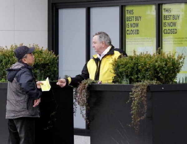 Best Buy and Future Shop closed fifteen stores on January 30th. Internet pioneer Marc Andreessen says retail stores like those that were shuttered will be a thing of the past in three or four years. Is this an exaggeration?