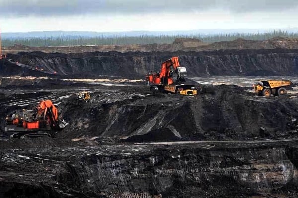 Greening the oil sands? Sorry, no one’s buying it