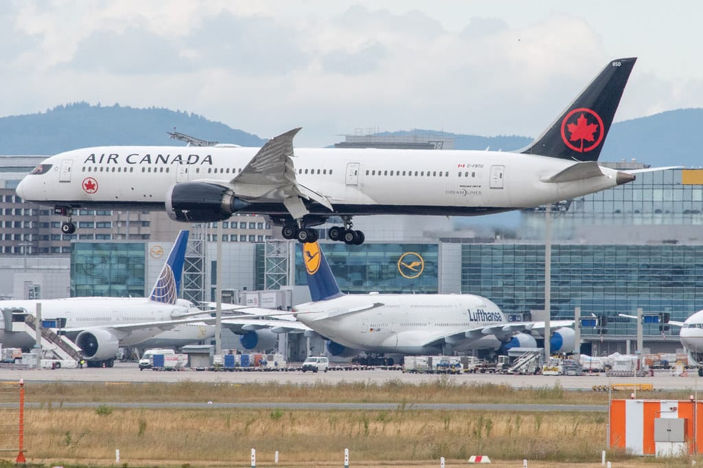 Air Canada is worst in North America for on-time performance, survey says